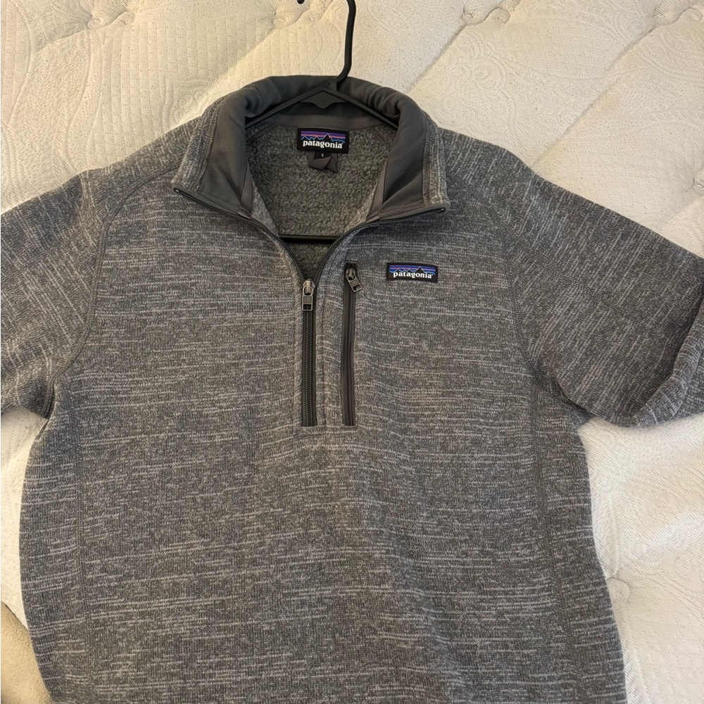 Patagonia Men's Zip-Up Sweater in Heather Gray